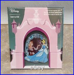 Loungefly Cinderella Exclusive Holiday Castle Light Up Mini Backpack/Wallet/Pin